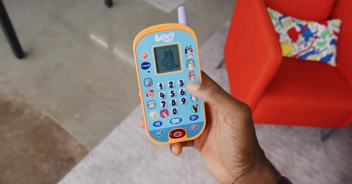 I Bought a $10.99 Bluey Phone Off Amazon. It Might Be the Best Minimal Phone I've Tested.